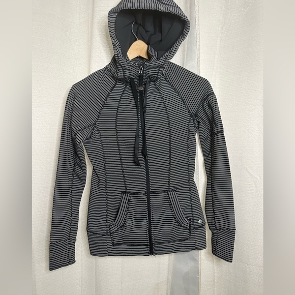 90 Degrees by Reflex Black & white Striped Full Zip Hooded Sweatshirt Size XS - Picture 1 of 6